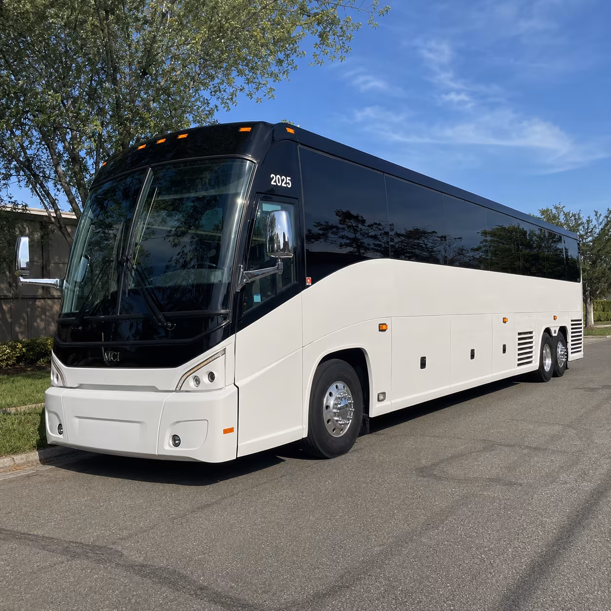 charter bus transfers between davenport hotels and mli
