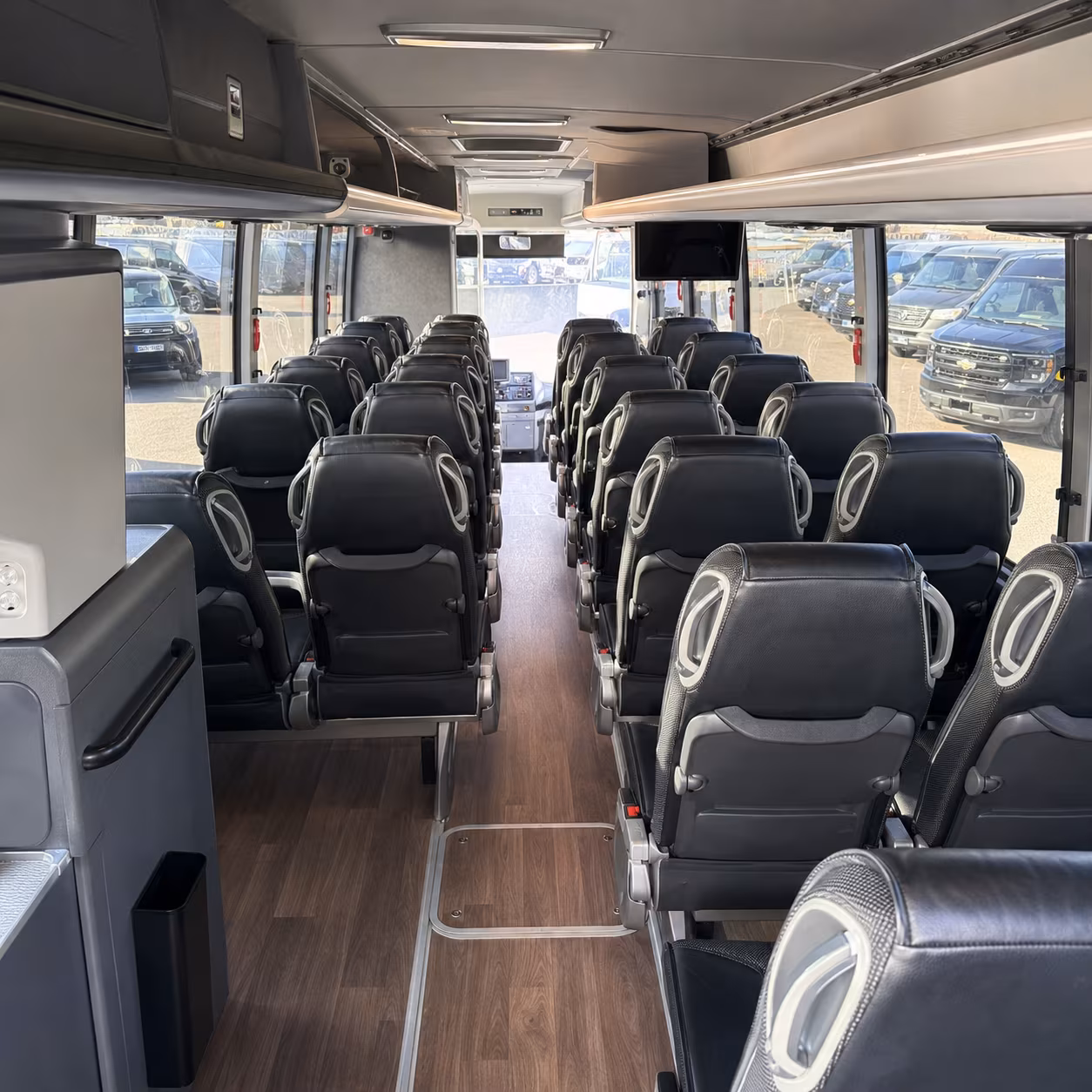 charter buses for large davenport prom groups crossing the i 74 bridge