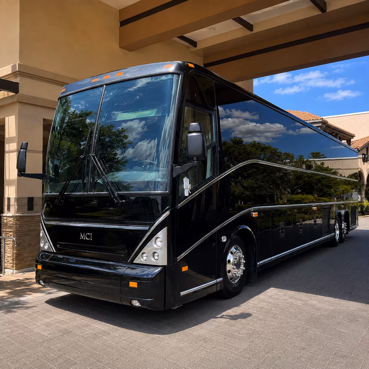concert and arena event buses to vibrant arena