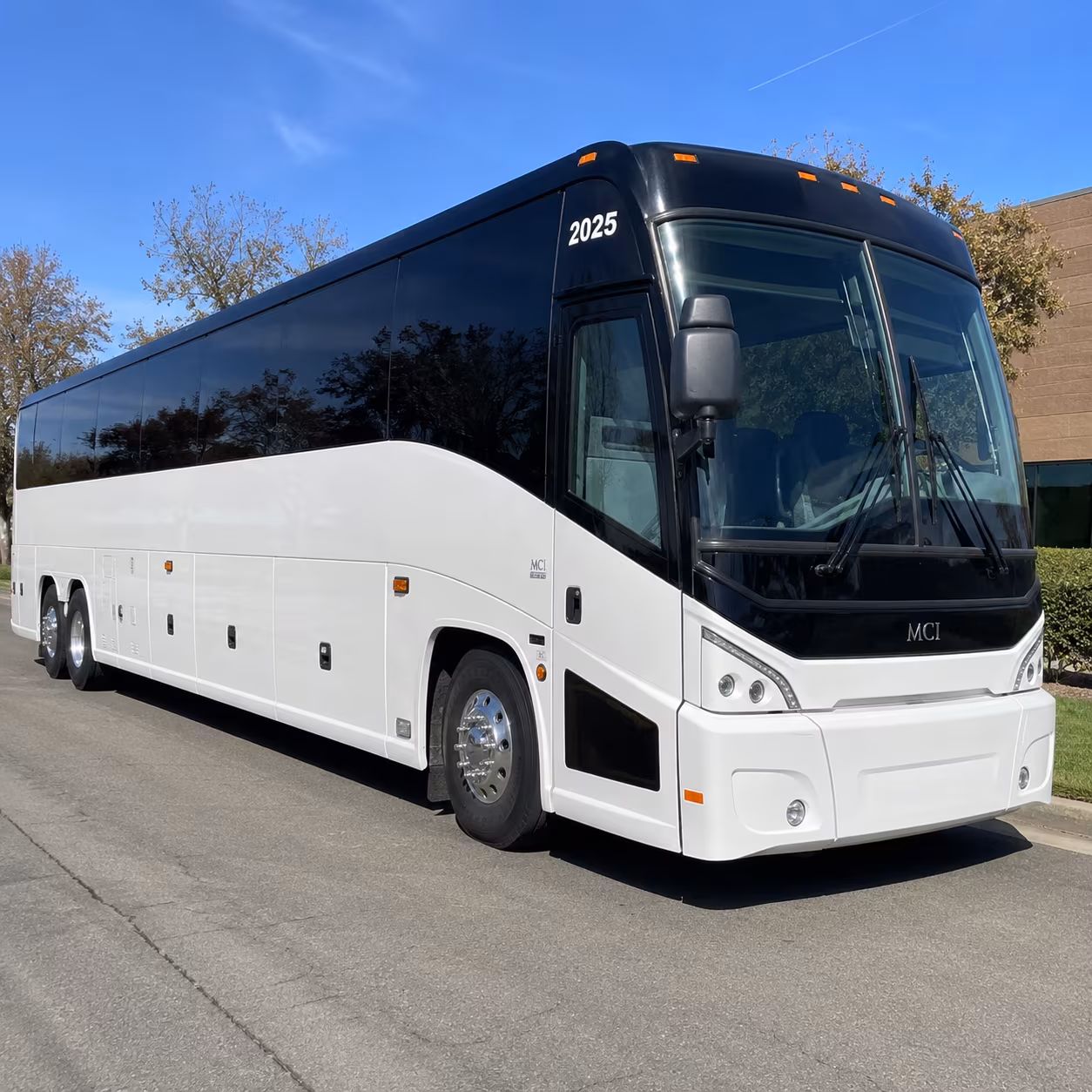concert buses to the rust belt and quad cities venues across the river