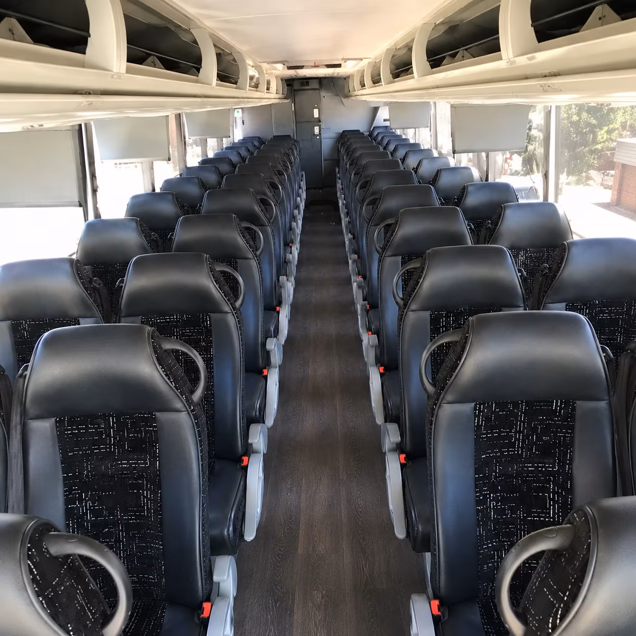 davenport charter bus hero 2