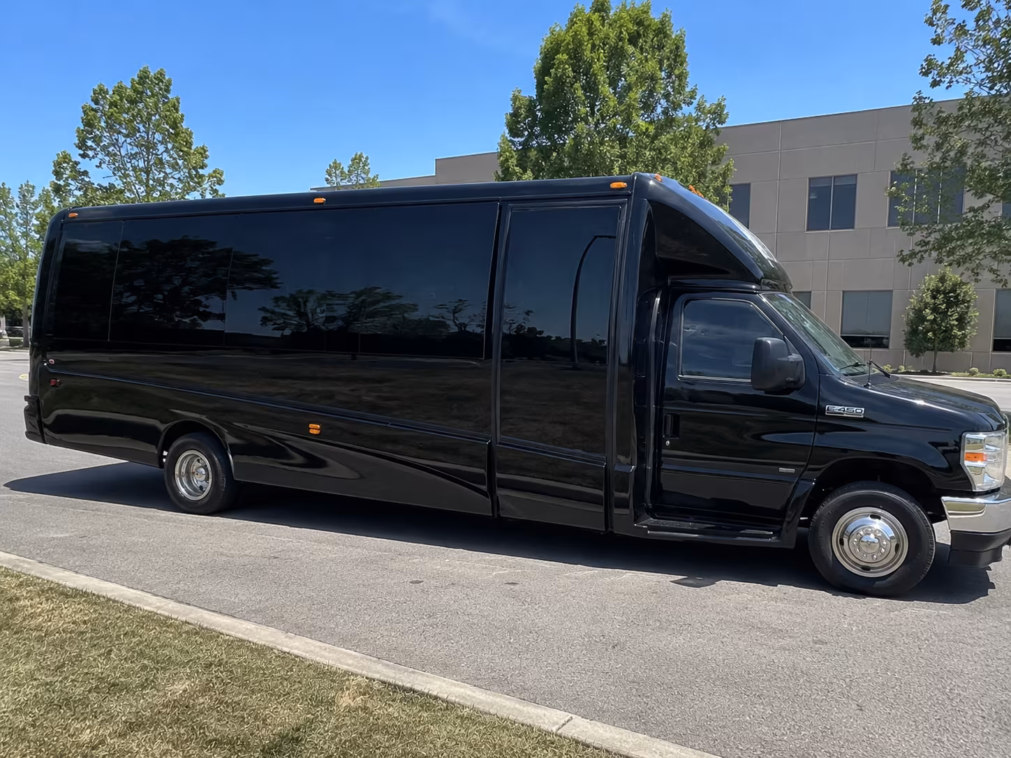 davenport concert party bus rental