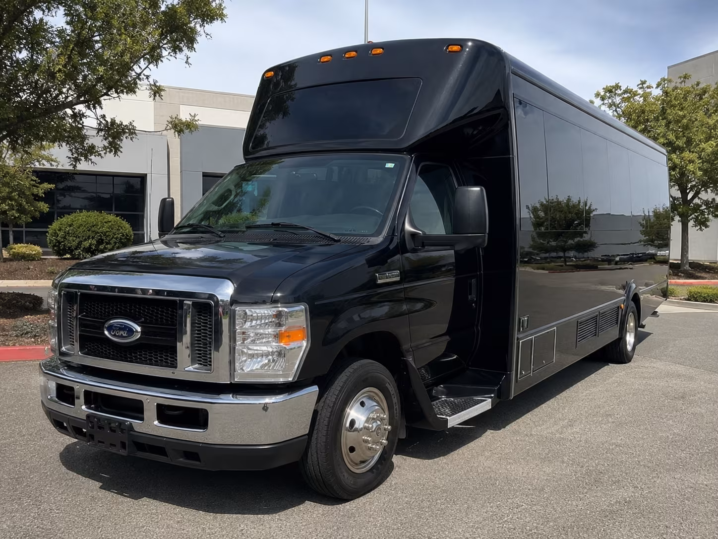 davenport corporate party bus rental