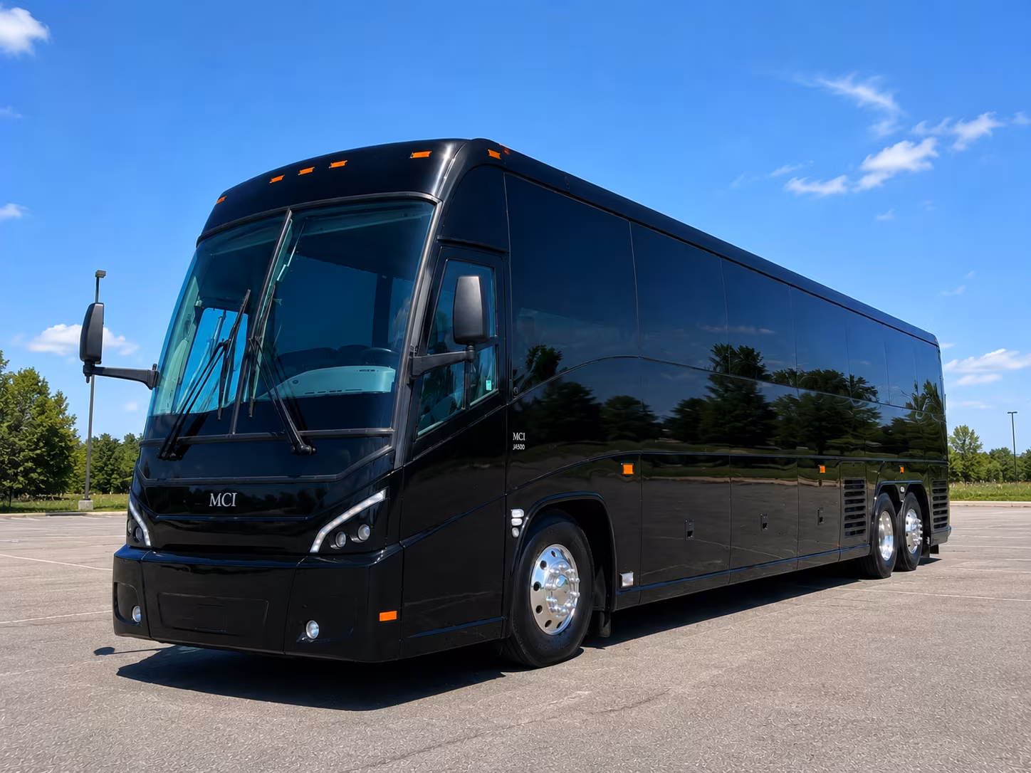 long distance buses to chicago for bears cubs and blackhawks games
