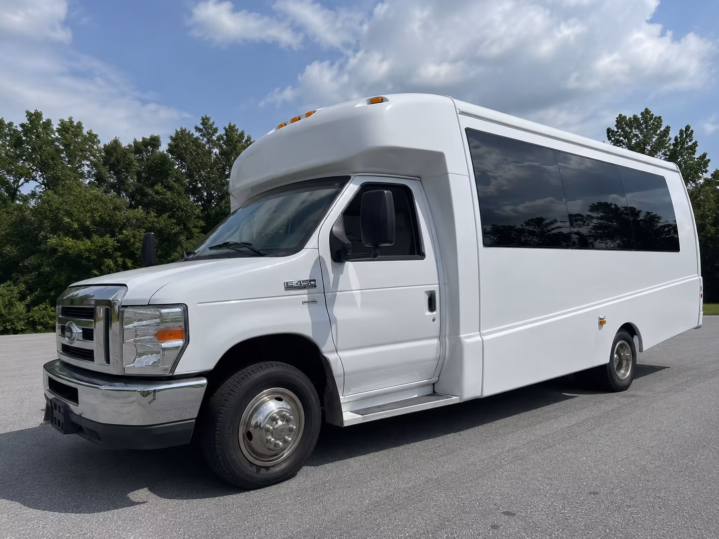 rhythm city casino resort davenport party bus rental